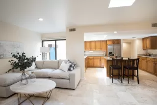 Photo #3: 6055463 Listing 