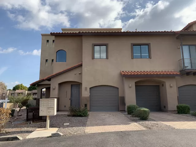 MLS: 6055505 Condo For Sale