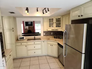 Photo #5: 6055640 Listing