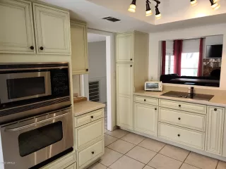 Photo #6: 6055640 Listing