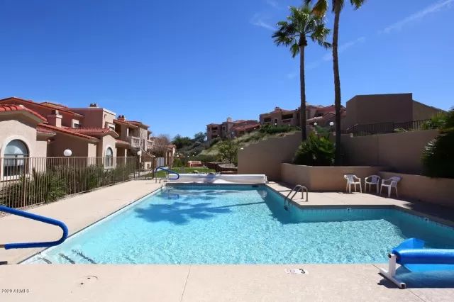 MLS: 6055719 Condo For Sale