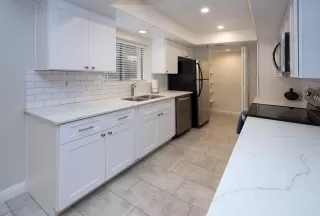 Photo #1: 6055820 Listing