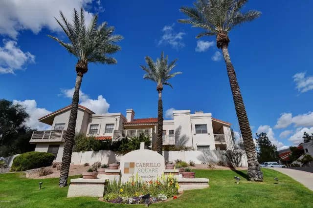 MLS: 6055976 Condo For Sale