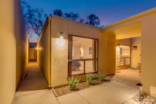 Photo #4: 6056292 Listing