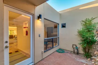 Photo #5: 6056292 Listing