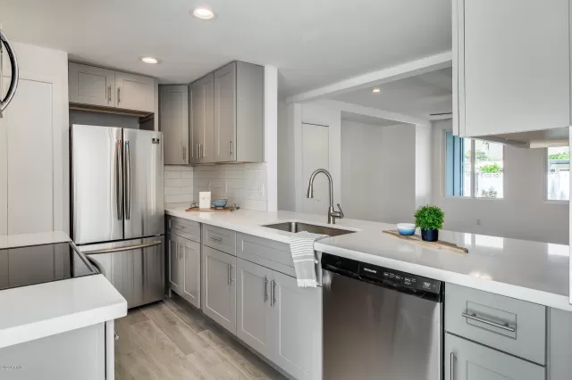 MLS: 6056305 Condo For Sale