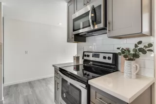 Photo #3: 6056305 Listing