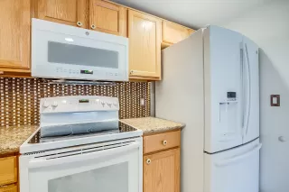 Photo #3: 6056335 Listing 