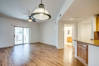 Photo #5: 6056335 Listing 