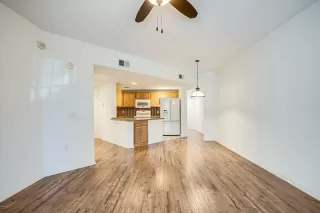 Photo #6: 6056335 Listing 