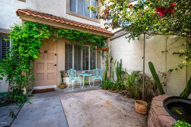 MLS: 6056414 Condo For Sale