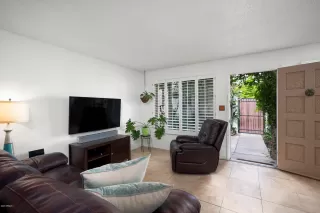 Photo #2: 6056414 Listing