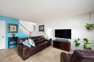 Photo #4: 6056414 Listing