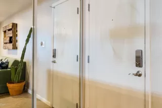 Photo #6: 6056507 Listing