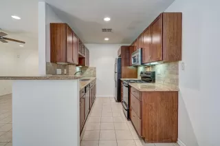 Photo #6: 6056546 Listing