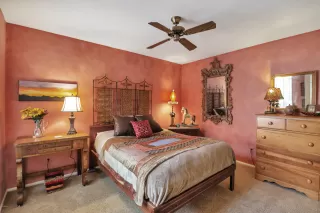 Photo #5: 6056553 Listing