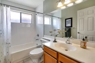 Photo #6: 6056553 Listing