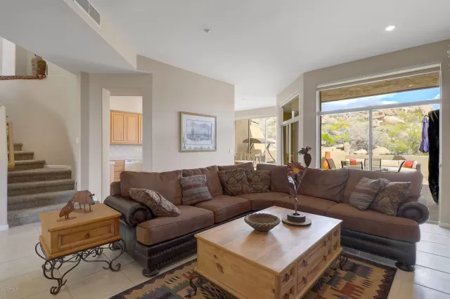 MLS: 6056603 Condo For Sale