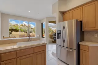 Photo #3: 6056603 Listing