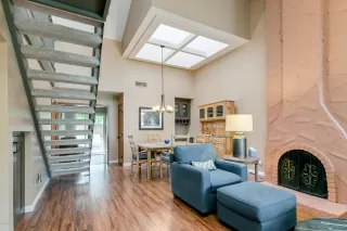 Photo #2: 6056777 Listing