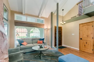 Photo #4: 6056777 Listing