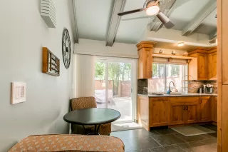 Photo #6: 6056777 Listing