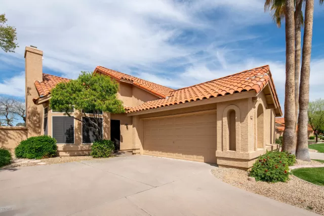 MLS: 6056985 Condo For Sale