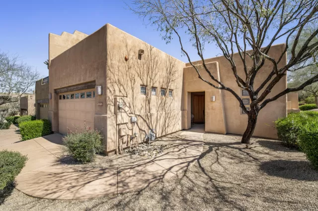 MLS: 6057112 Condo For Sale