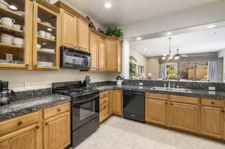 Photo #4: 6057112 Listing