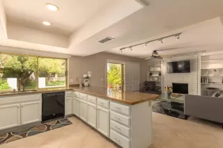 Photo #2: 6057430 Listing