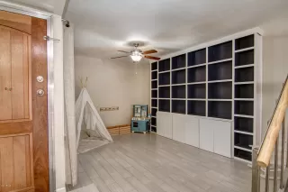 Photo #4: 6057535 Listing
