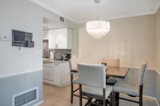 Photo #5: 6057717 Listing