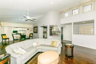 Photo #3: 6057767 Listing