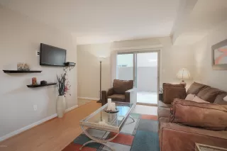 Photo #2: 6057961 Listing