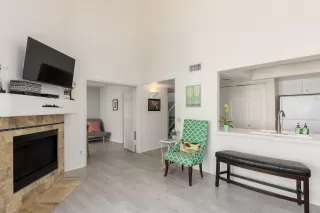 Photo #4: 6058164 Listing