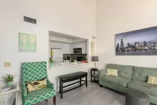 Photo #5: 6058164 Listing