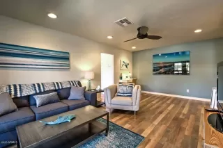 Photo #2: 6058194 Listing