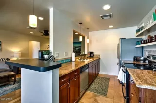 Photo #6: 6058194 Listing