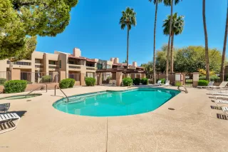 Photo #3: 6058206 Listing