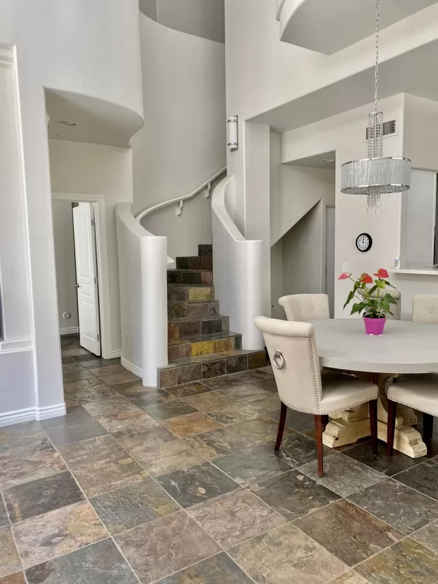 MLS: 6058229 Condo For Sale