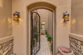 Photo #3: 6058296 Listing