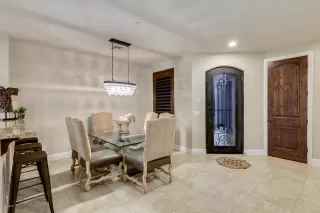 Photo #6: 6058296 Listing