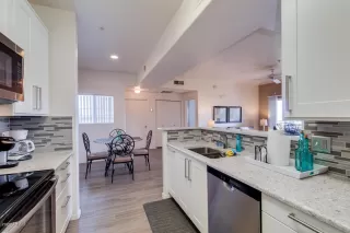 Photo #4: 6058368 Listing 