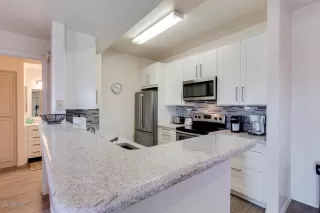 Photo #6: 6058368 Listing 