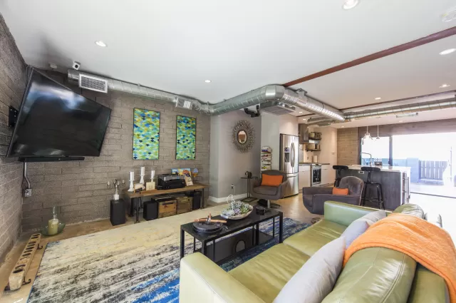 MLS: 6058486 Condo For Sale