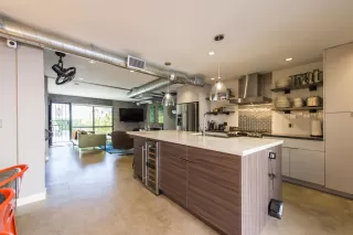 Photo #2: 6058486 Listing