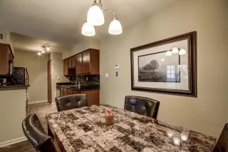 Photo #5: 6058658 Listing