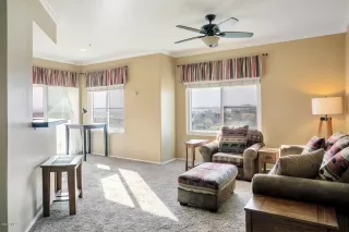 Photo #4: 6058680 Listing