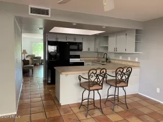 Photo #5: 6058682 Listing 