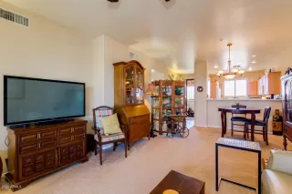 Photo #6: 6059062 Listing